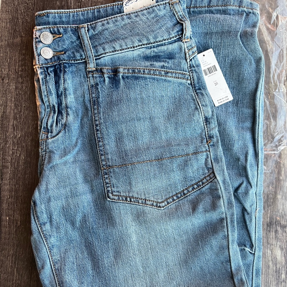 Pilcro the Wanderer Jeans- size 28 NWT